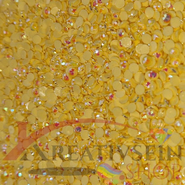 DMC 3823 Yellow ULT PALE - runde Steine - Aurora Borealis (AB) - Diamond Painting - Kreativsein.shop
