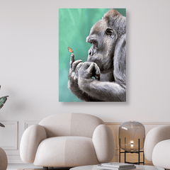 Gorilla bestaunt Schmetterling auf seinem Finger - 5D DIY Diamond Painting - Kreativsein.shop